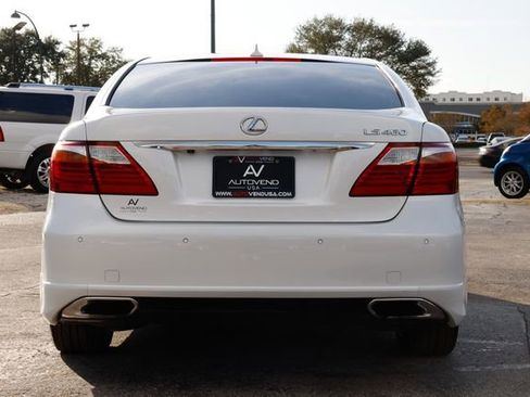 Used 2011 Lexus LS 460 4dr Sedan RWD image 12