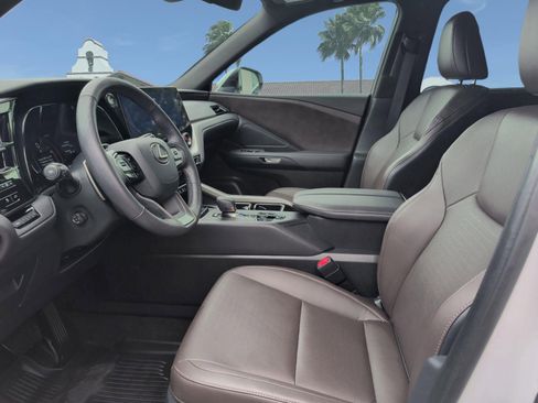 Certified 2025 Lexus TX 350 FWD w/ Technology Package image 11