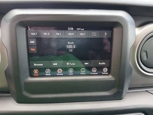 Used 2022 Jeep Gladiator Sport AWD/4WD image 34