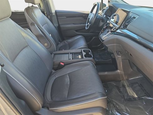 Used 2024 Honda Odyssey Elite image 12