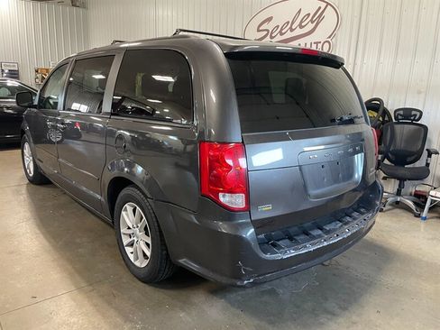 Used 2016 Dodge Grand Caravan SXT image 4