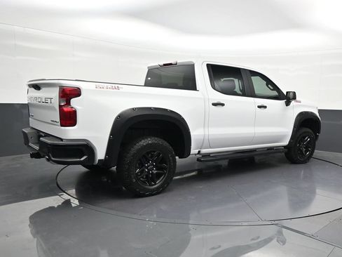 Used 2024 Chevrolet Silverado 1500 Custom Trail Boss AWD/4WD image 5