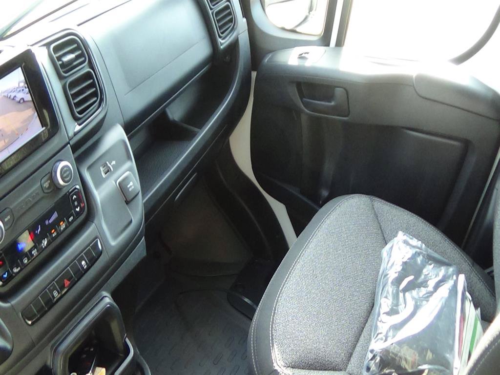 Used 2025 RAM ProMaster 2500 w/ Storage Group FWD image 23