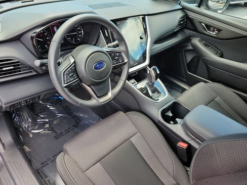 Used 2025 Subaru Outback Premium AWD/4WD image 22