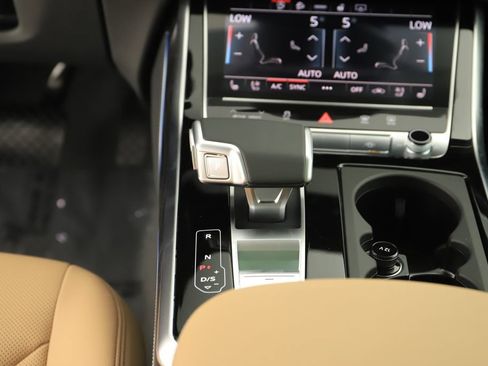 New 2026 Audi Q8 Premium Plus AWD/4WD image 21