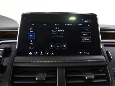 Used 2021 Chevrolet Tahoe Premier w/ Premium Package AWD/4WD image 28