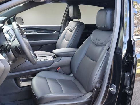Used 2023 Cadillac XT5 Premium Luxury image 12