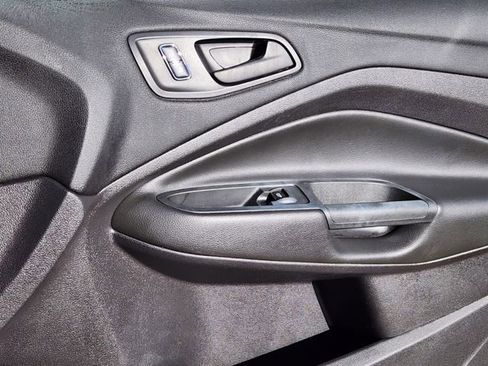 Used 2014 Ford Escape S FWD image 12