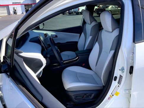 Used 2020 Toyota Prius Prime Limited image 8
