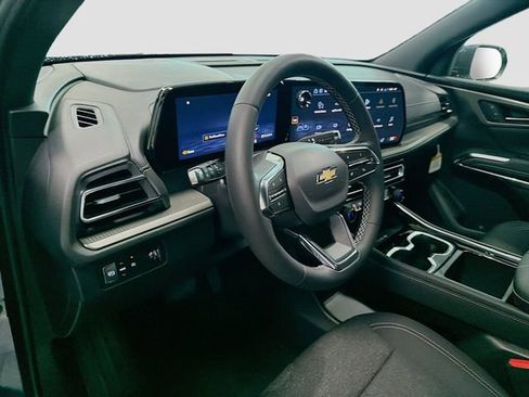 New 2026 Chevrolet Traverse LT image 9