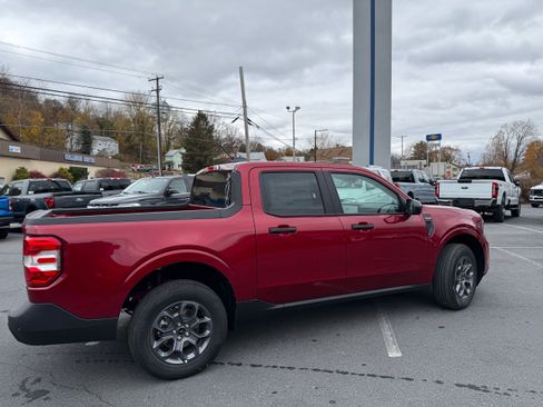 New 2025 Ford Maverick XLT w/ XLT Luxury Package image 4