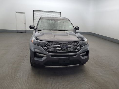 Used 2021 Ford Explorer Limited w/ Equipment Group 301A AWD/4WD image 14