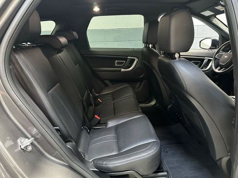 Used 2019 Land Rover Discovery Sport HSE AWD/4WD image 11