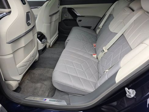 New 2026 BMW 760i xDrive image 10