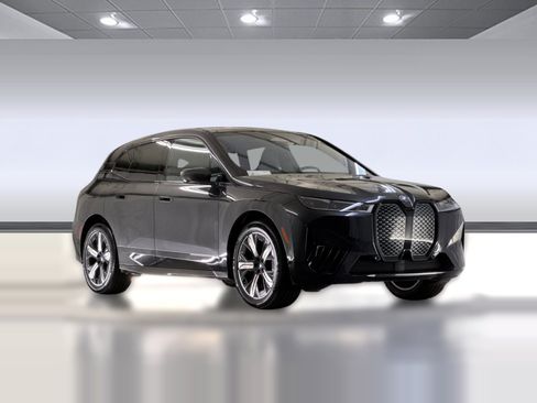 Certified 2023 BMW iX xDrive50 w/ Sport Package AWD/4WD image 6