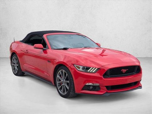 Used 2017 Ford Mustang GT Premium RWD image 3