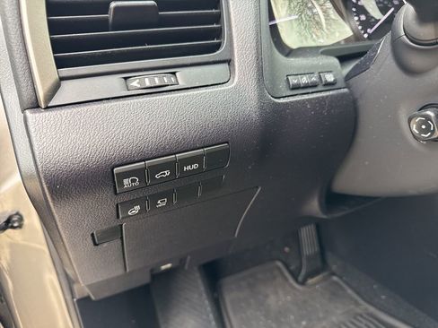 Used 2019 Lexus RX 350 FWD w/ Luxury Package image 16