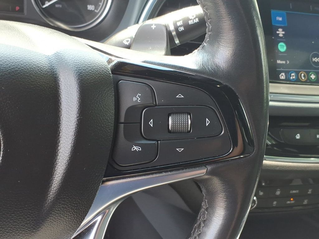 Used 2023 Buick Enclave Essence AWD/4WD image 20