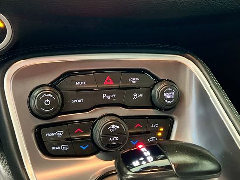 Used 2021 Dodge Challenger GT w/ Blacktop Package RWD image 27