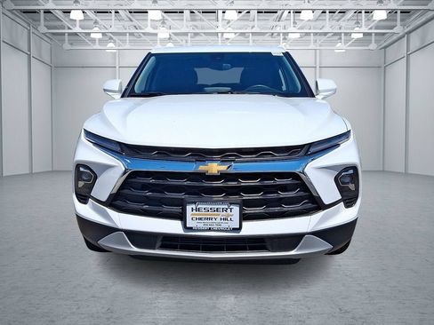Certified 2024 Chevrolet Blazer LT FWD image 3