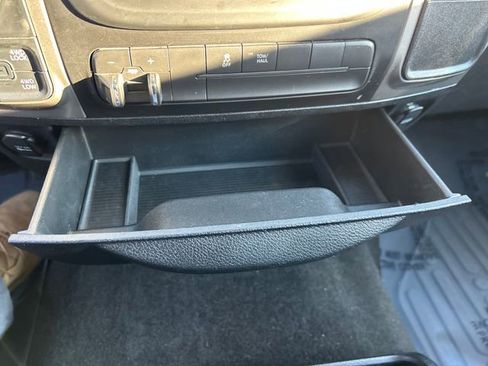 Used 2017 RAM 1500 Outdoorsman image 22