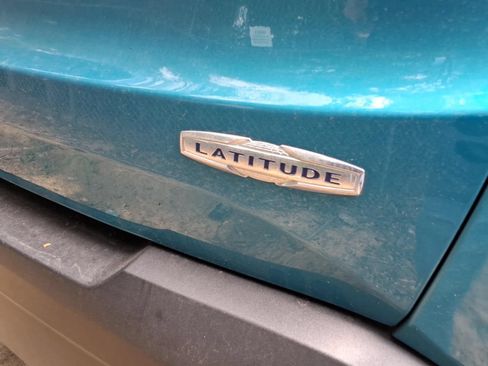 Used 2022 Jeep Renegade Latitude AWD/4WD image 10