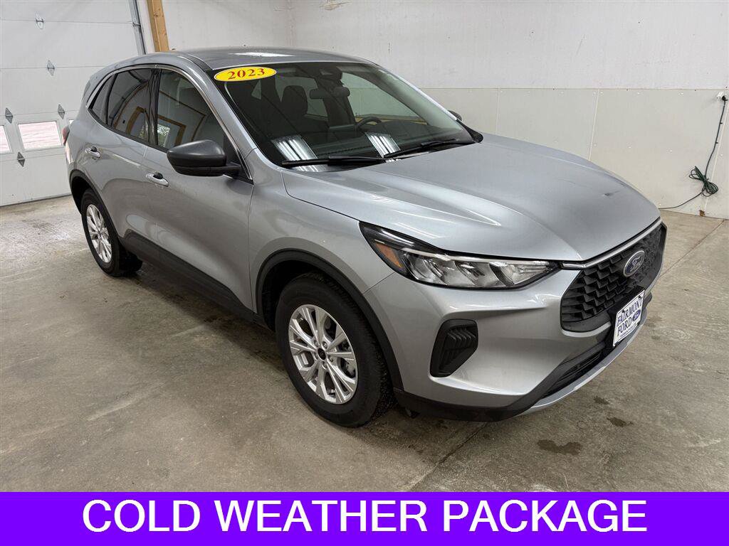 Used 2023 Ford Escape Active AWD/4WD image 2