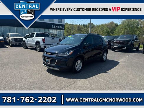 Used 2022 Chevrolet Trax LT w/ LT Convenience Package AWD/4WD image 1