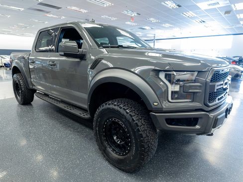 Used 2020 Ford F150 Raptor w/ Equipment Group 802A Luxury AWD/4WD image 4
