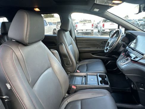 Used 2025 Honda Odyssey Sport-L image 27