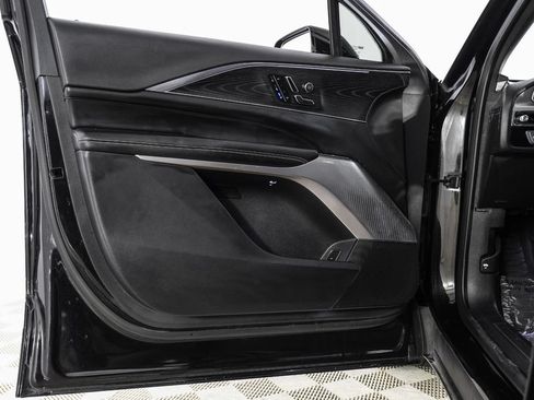 Used 2024 Cadillac Lyriq Sport RWD image 40