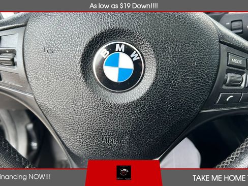Used 2017 BMW 320i xDrive Sedan image 18