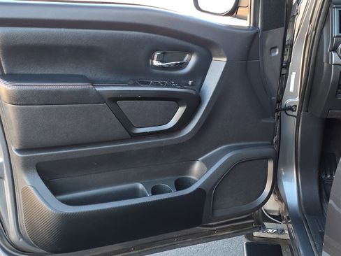 Used 2021 Nissan Titan PRO-4X w/ Off Road Protection Package image 10