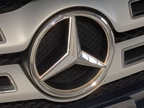 Used 2019 Mercedes-Benz GLA 250 4MATIC image 14