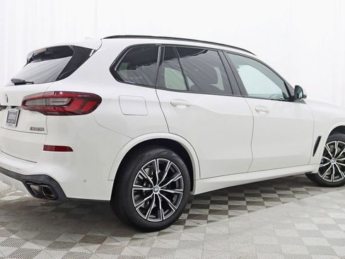 Used 2022 BMW X5 M50i AWD/4WD image 8