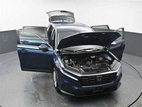 Used 2023 Honda CR-V LX image 52