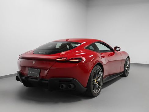 Certified 2023 Ferrari Roma RWD image 34