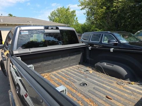 Used 2025 RAM 2500 Limited AWD/4WD image 8