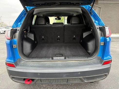 Used 2021 Jeep Cherokee Trailhawk w/ Comfort/Convenience Group AWD/4WD image 9