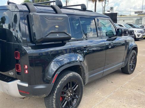 Used 2020 Land Rover Defender 110 SE AWD/4WD image 5