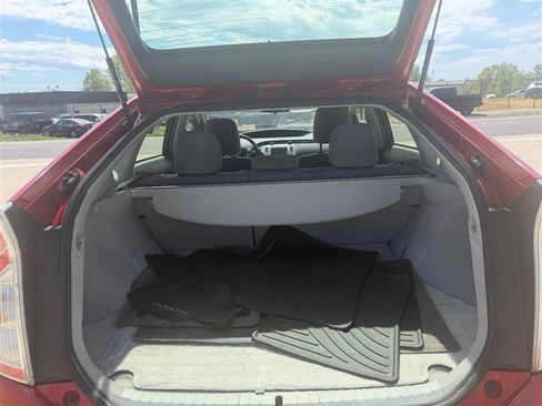 Used 2015 Toyota Prius Two image 7