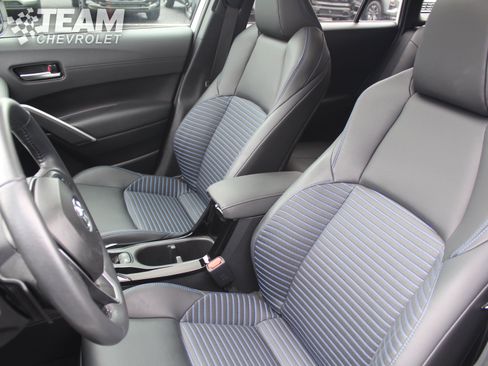 Used 2024 Toyota Corolla Cross AWD Hybrid w/ Convenience Package image 11