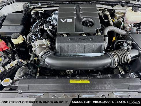 Used 2021 Nissan Frontier PRO-4X w/ Pro-4x Utility Package AWD/4WD image 31