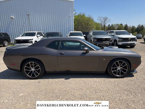 Used 2016 Dodge Challenger R/T Scat Pack RWD image 6