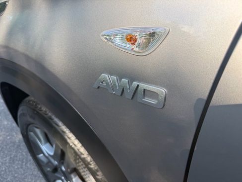 Used 2023 Kia Seltos LX AWD/4WD image 10