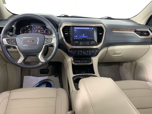 Used 2021 GMC Acadia Denali w/ Denali Technology Package FWD image 34