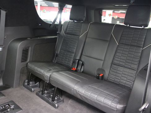 Certified 2023 Cadillac Escalade ESV V image 62