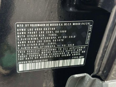 Used 2024 Volkswagen Taos SE image 17