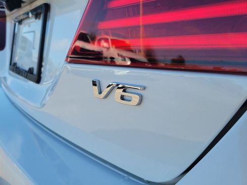 Used 2016 Honda Accord EX-L image 10