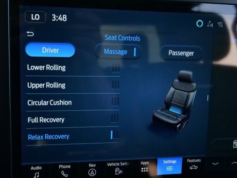 Used 2025 Ford F450 Platinum w/ FX4 Off-Road Package image 23